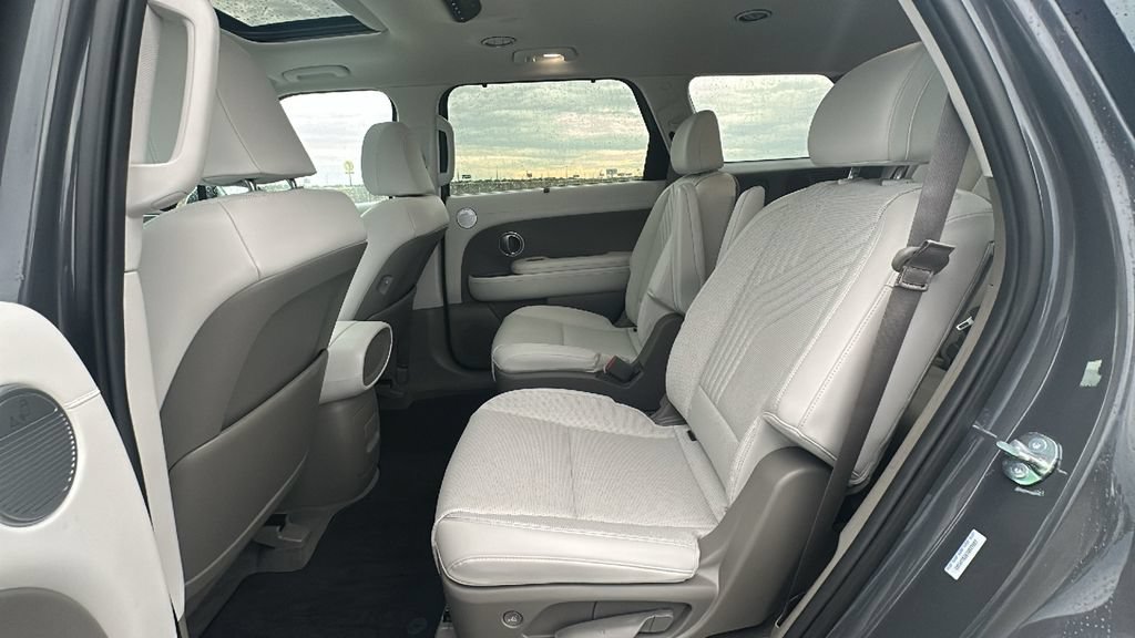 Certified 2026 Hyundai Palisade SEL FWD image 34