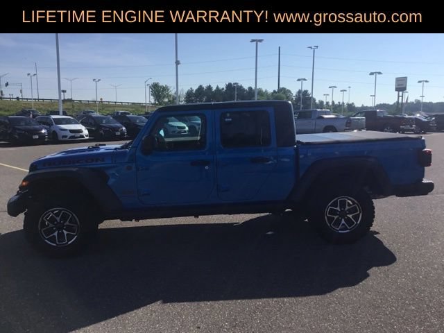 Used 2024 Jeep Gladiator Rubicon w/ Technology Group AWD/4WD image 5