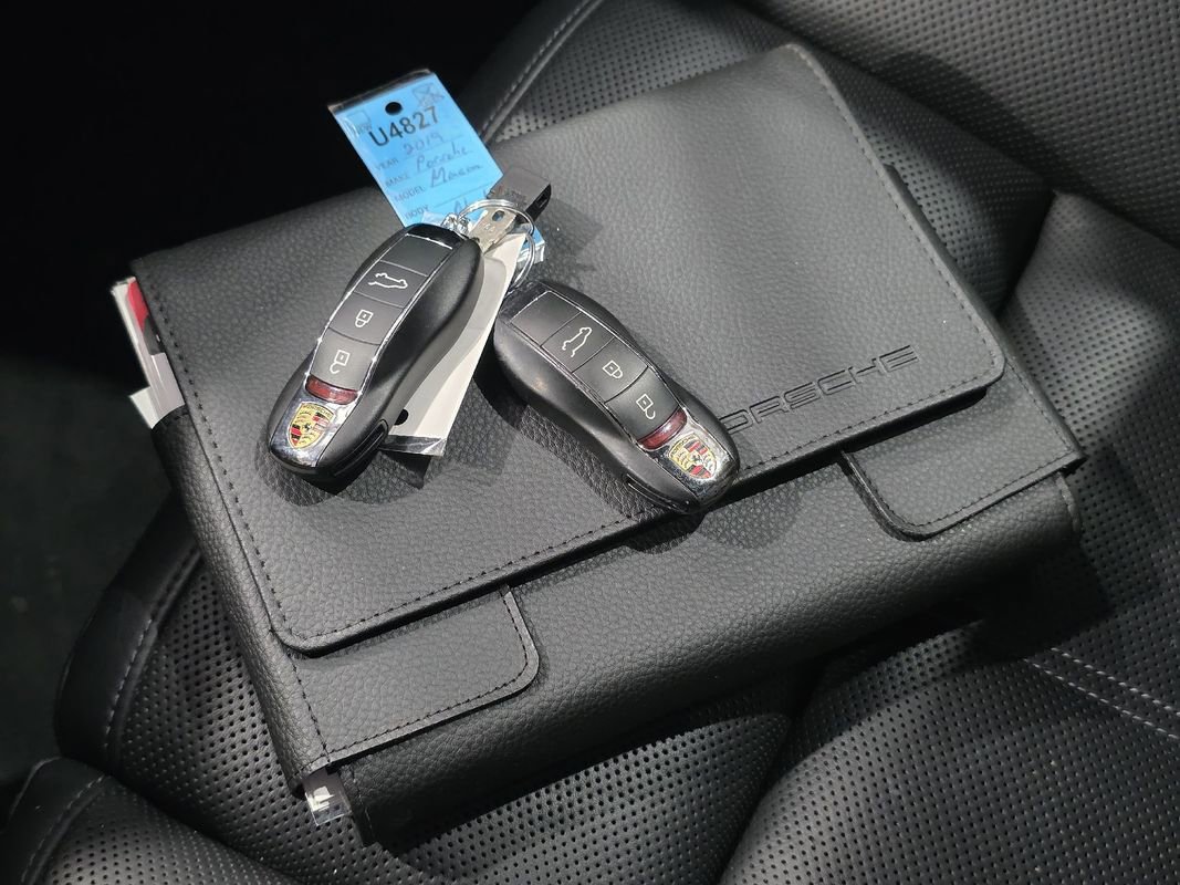 Used 2019 Porsche Macan image 32