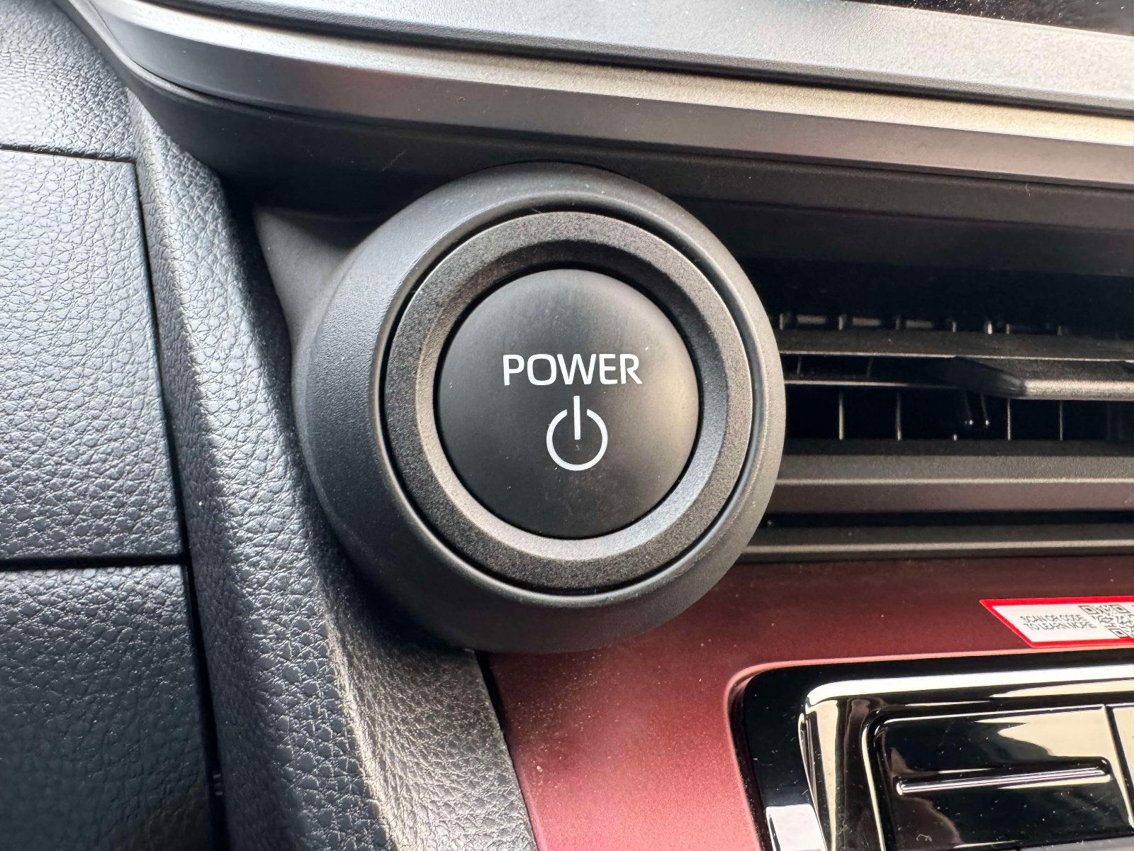 Certified 2024 Toyota Prius Prime FWD image 34