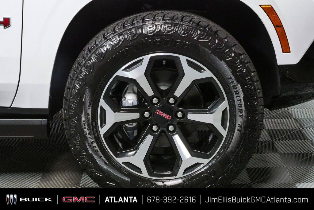 New 2026 GMC Yukon XL AT4 w/ AT4 Premium Plus Package AWD/4WD image 37