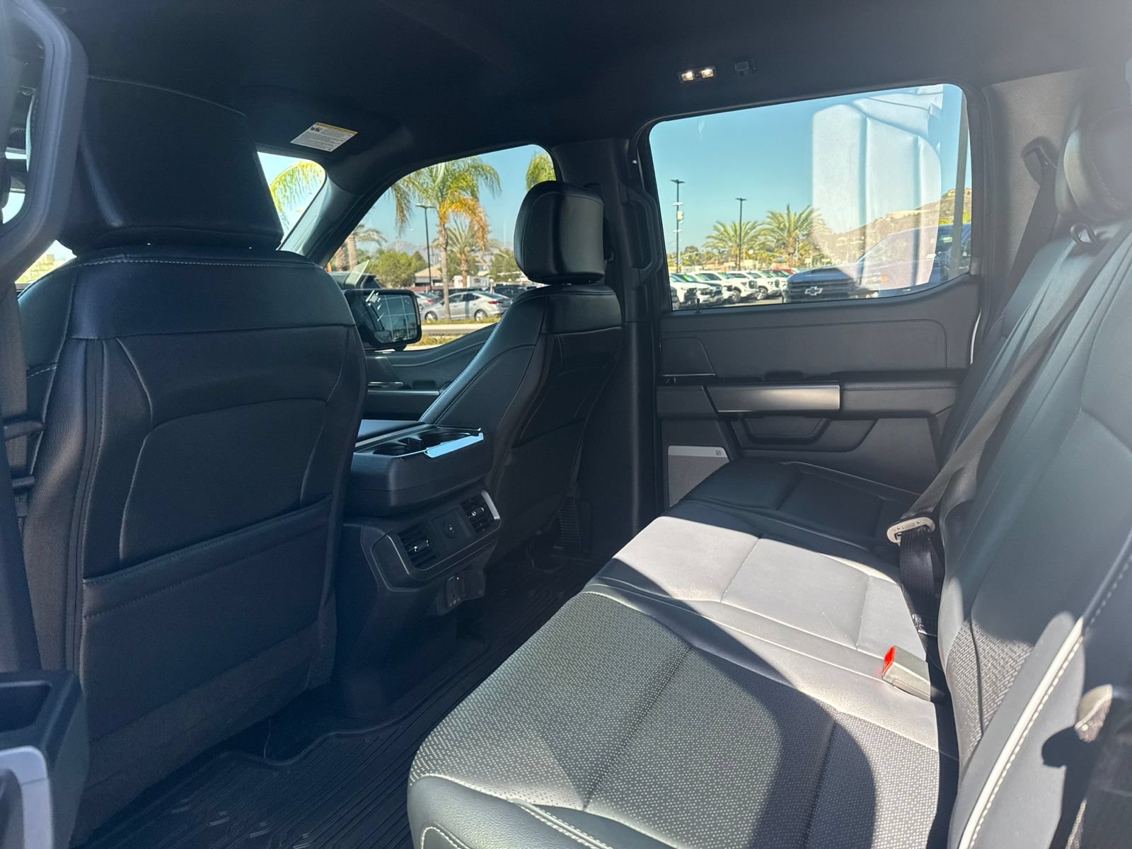 Used 2025 Ford F150 Lariat w/ Equipment Group 501A Mid AWD/4WD image 13