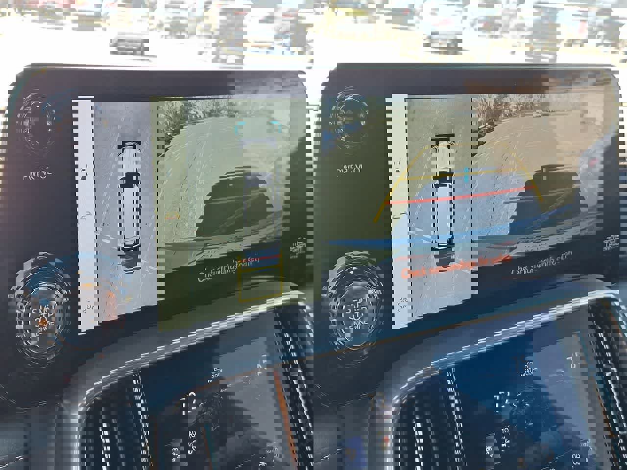 Used 2025 Lexus LX 600 4WD w/ Accessory Package (2T) image 21