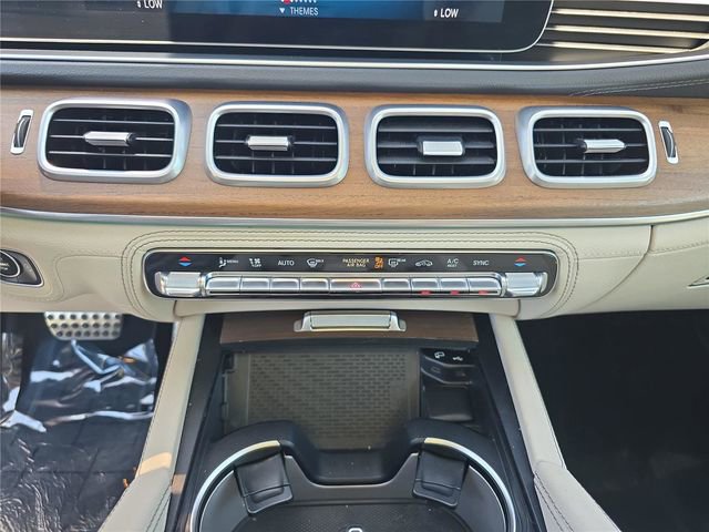 Used 2020 Mercedes-Benz GLS 580 4MATIC image 27