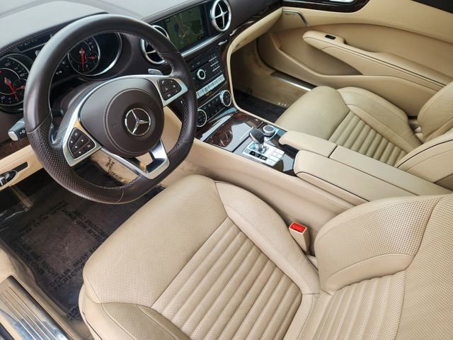 Used 2019 Mercedes-Benz SL 550 image 7
