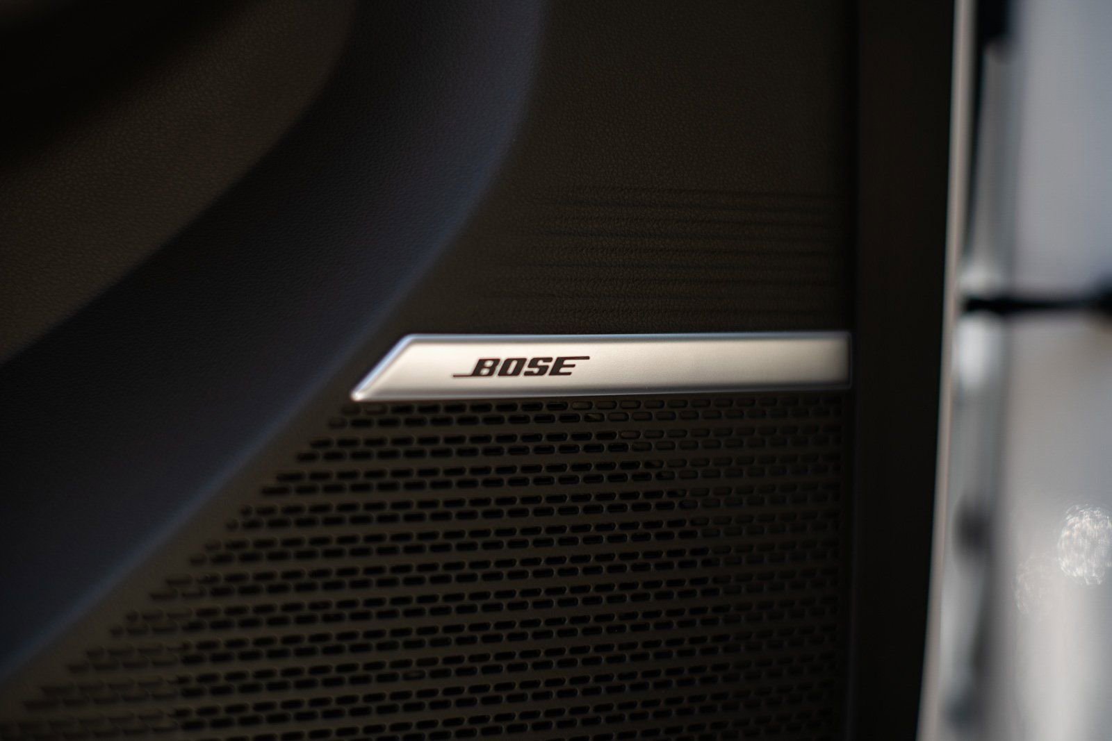 Used 2025 Hyundai Santa Fe Calligraphy w/ Tow & Go Package image 48