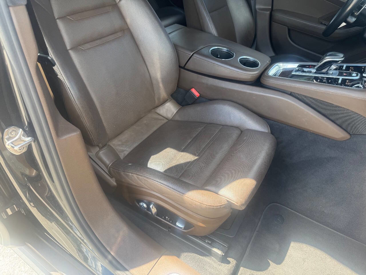 Used 2017 Porsche Panamera Turbo w/ Sport Package image 54