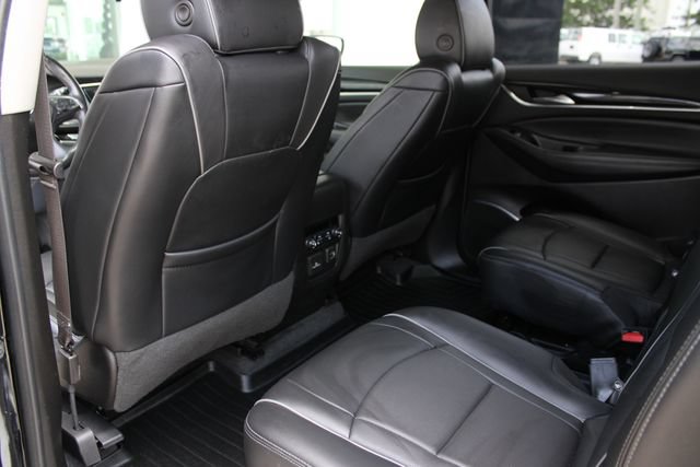 Used 2019 Buick Enclave Avenir w/ Avenir Technology Package AWD/4WD image 26