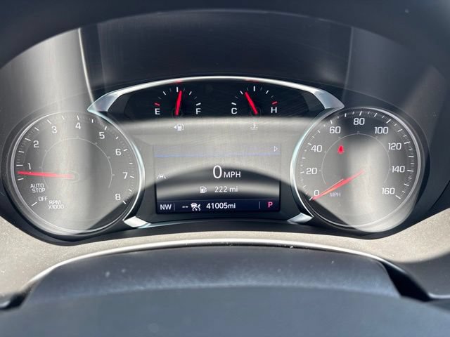 Used 2024 GMC Terrain SLT w/ Tech Package FWD image 24