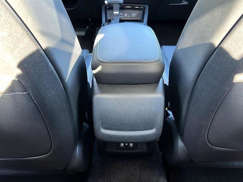 Used 2025 Kia K5 GT-Line FWD image 41