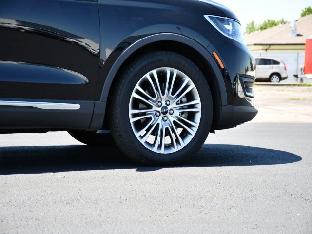 Used 2018 Lincoln MKX Reserve w/ Lincoln MKX Climate Package FWD image 9