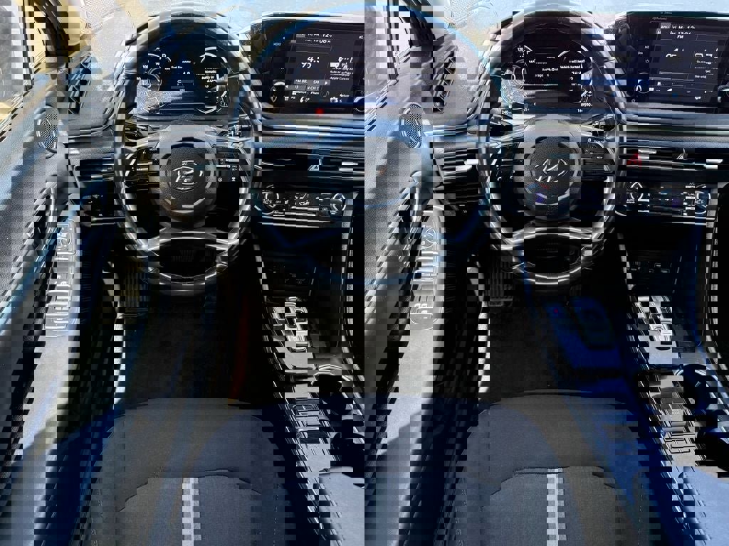 Used 2021 Hyundai Sonata SEL w/ Convenience Package image 17