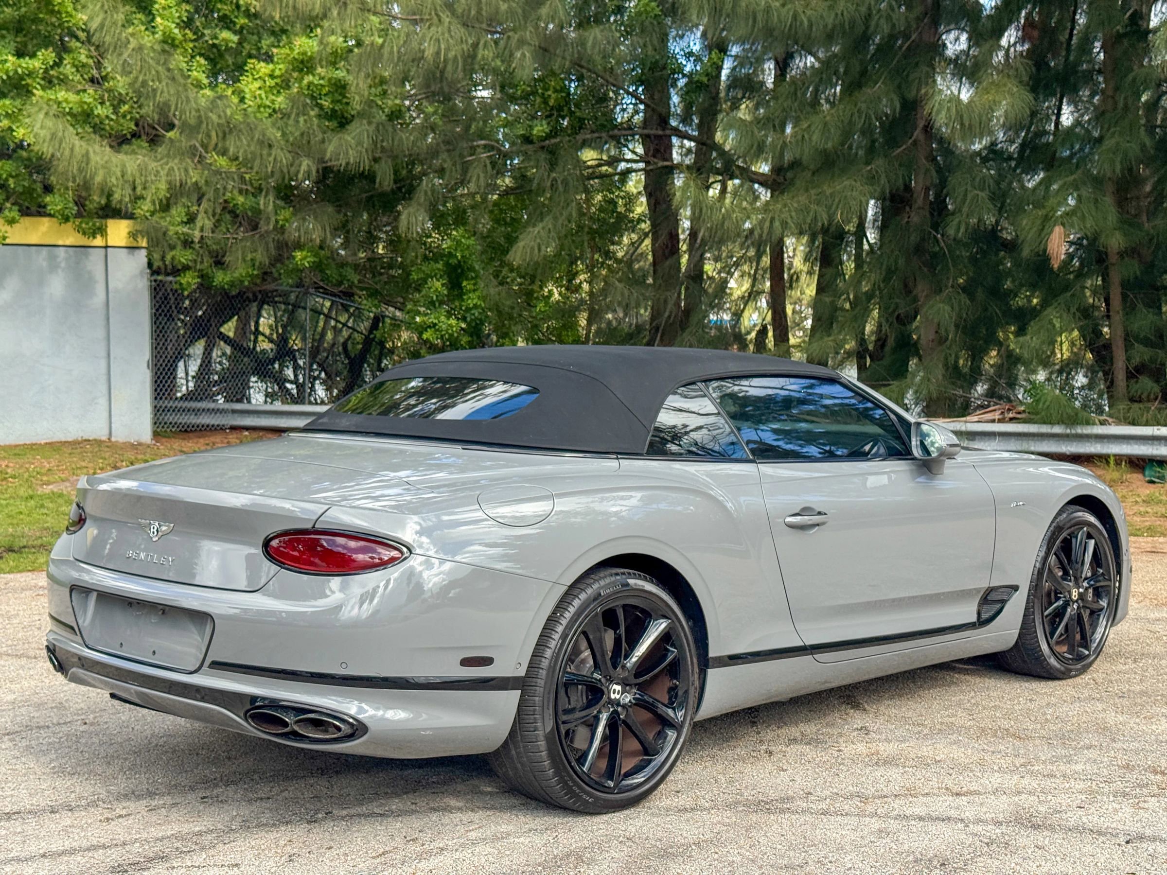 Used 2023 Bentley Continental GT Mulliner image 6