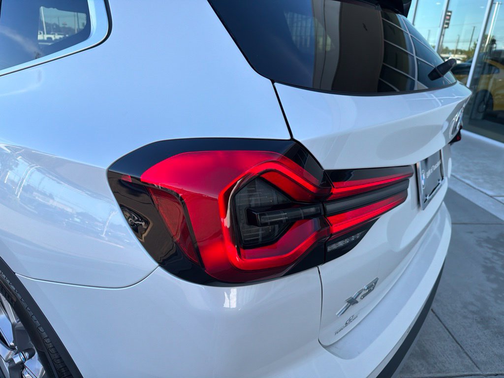 Used 2023 BMW X3 xDrive30i w/ Convenience Package AWD/4WD image 15