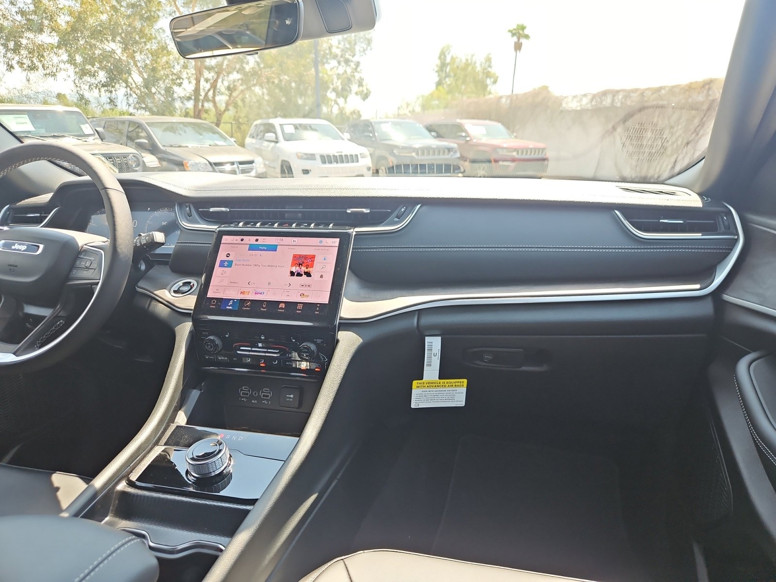 New 2025 Jeep Grand Cherokee Limited w/ Trailer Tow Package image 20