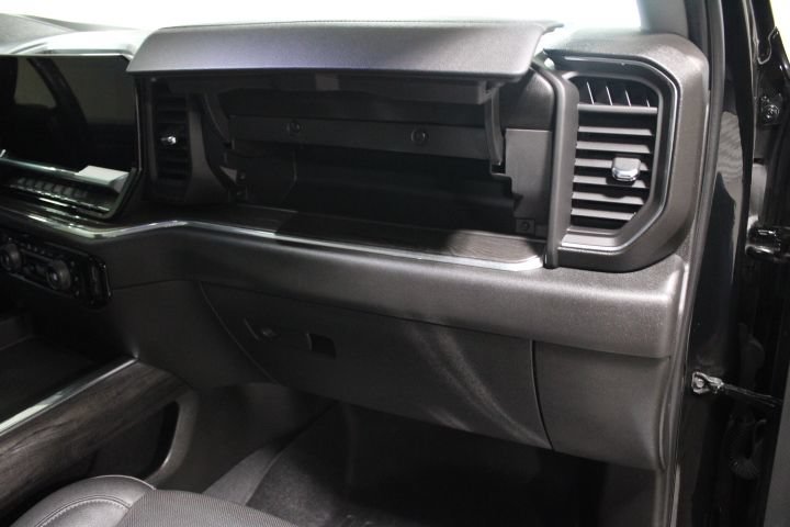 Used 2024 Chevrolet Silverado 2500 LTZ w/ LTZ Convenience Package AWD/4WD image 29