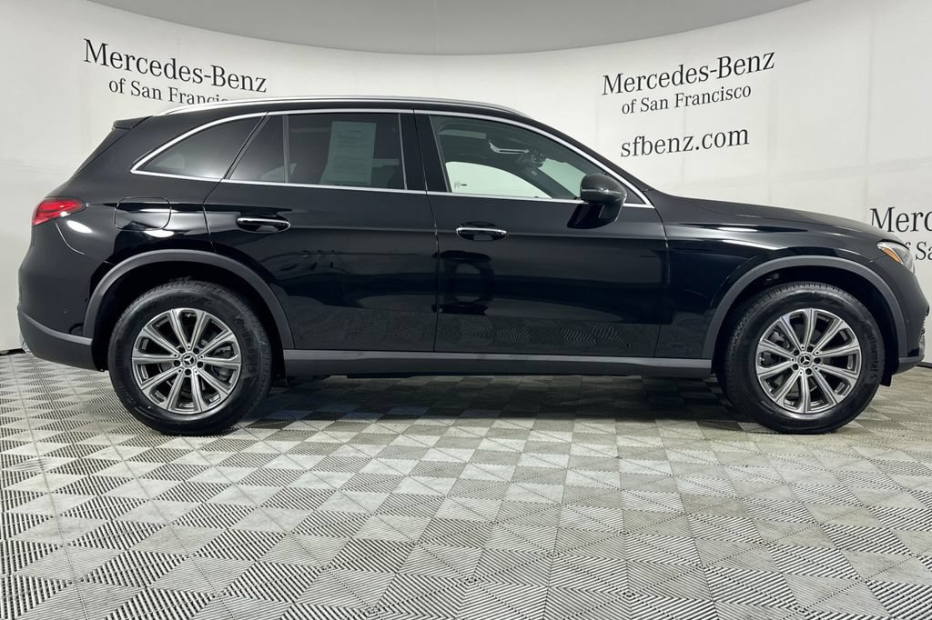 Certified 2026 Mercedes-Benz GLC 300 4MATIC image 4