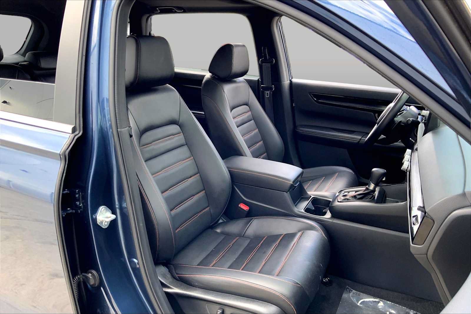 Used 2025 Honda CR-V Sport Touring image 8
