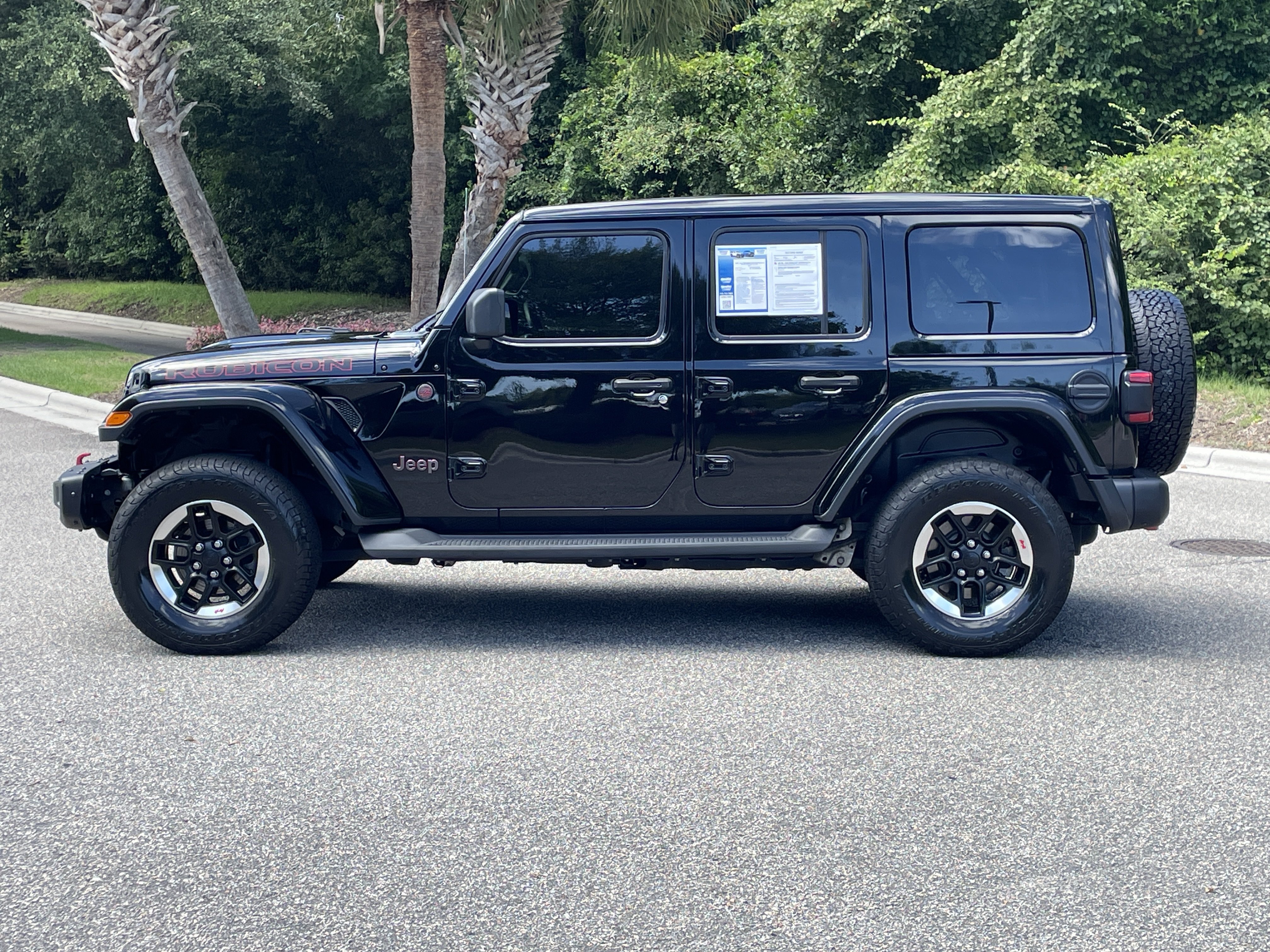 Used 2021 Jeep Wrangler Unlimited Rubicon AWD/4WD image 6