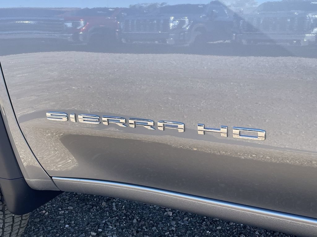 New 2026 GMC Sierra 2500 SLT AWD/4WD image 32