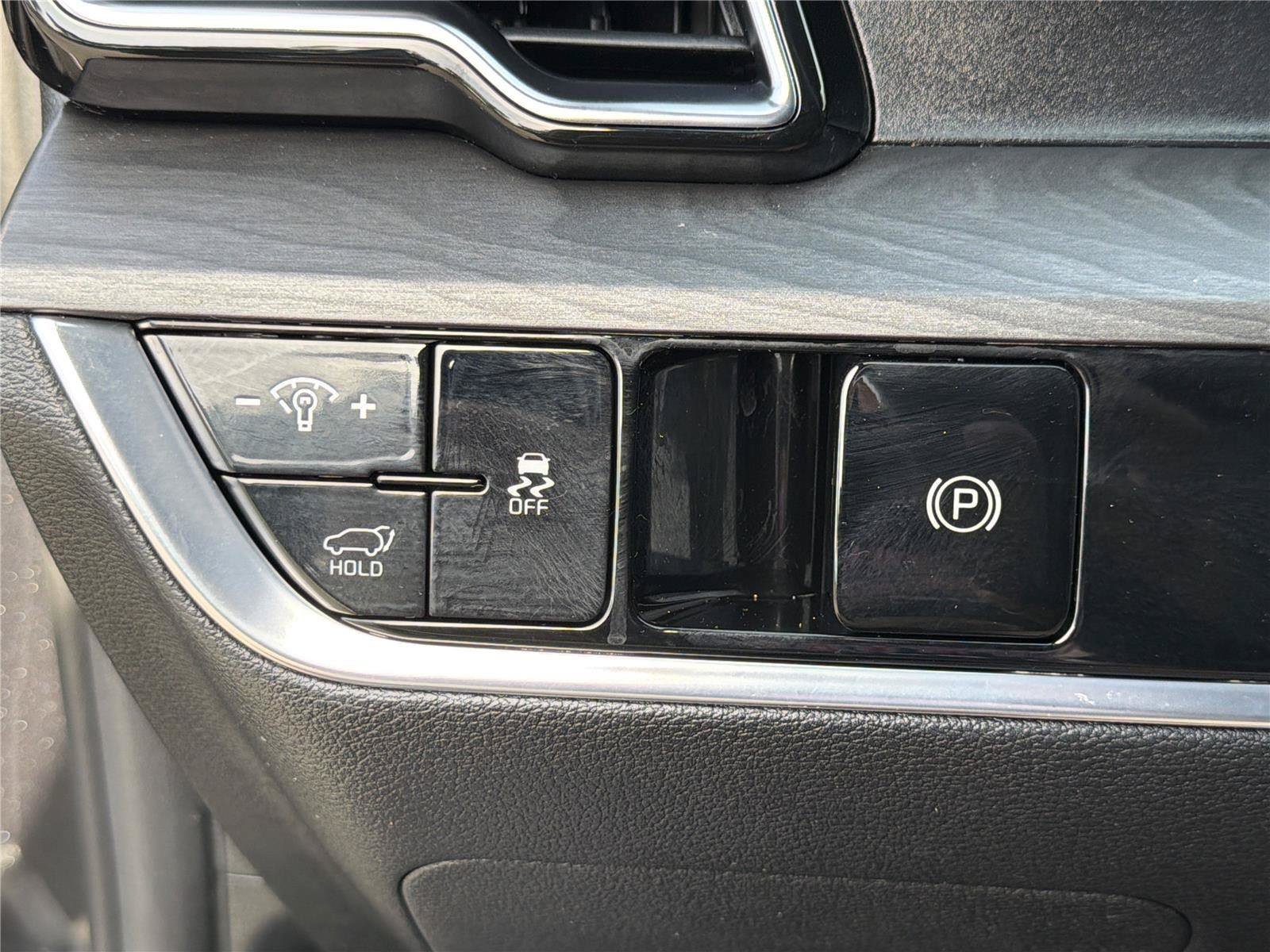Used 2023 Kia Sportage X-Line w/ X-Line Premium Package AWD/4WD image 25