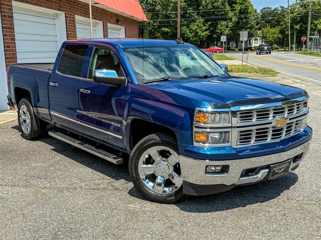 Used 2015 Chevrolet Silverado 1500 LTZ Z71 w/ LTZ Plus Package AWD/4WD image 23