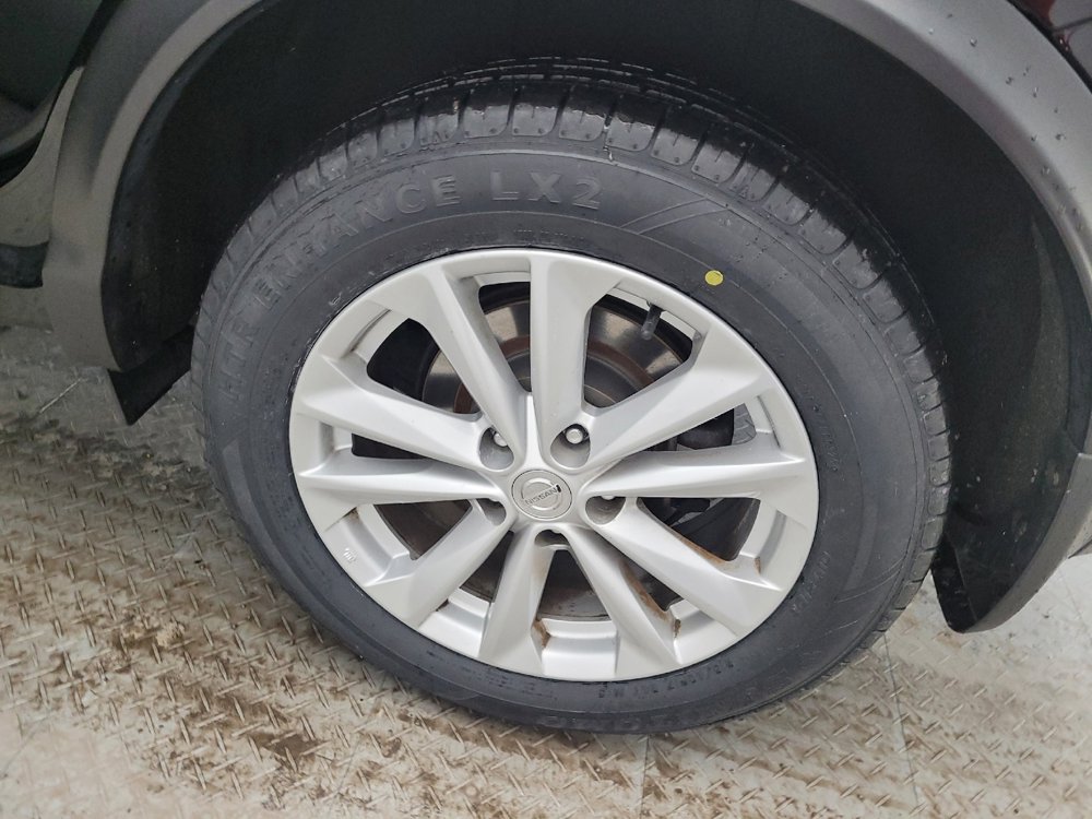 Used 2018 Nissan Rogue Sport SV image 31