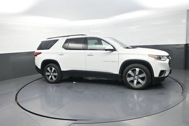 Used 2019 Chevrolet Traverse LT w/ LT Premium Package AWD/4WD image 31