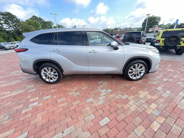 Used 2021 Toyota Highlander Limited FWD image 36
