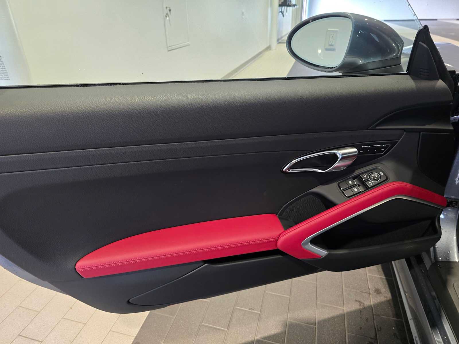 New 2025 Porsche 718 Cayman S RWD image 19