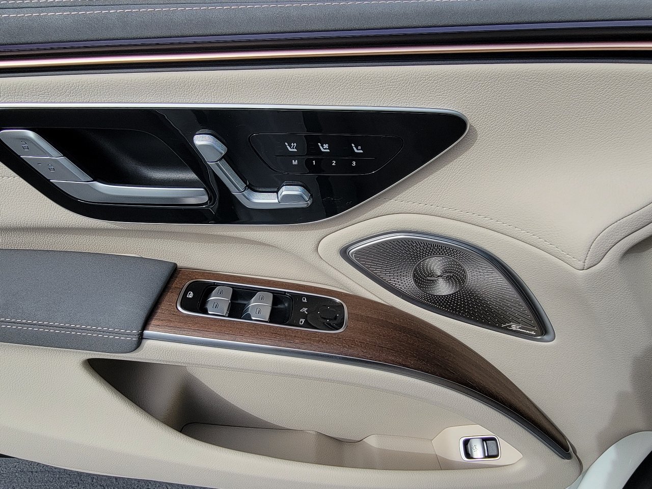 New 2023 Mercedes-Benz EQS 450+ Sedan image 9