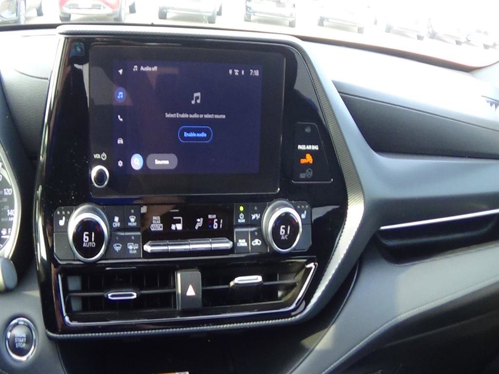 Used 2023 Toyota Highlander XSE image 27