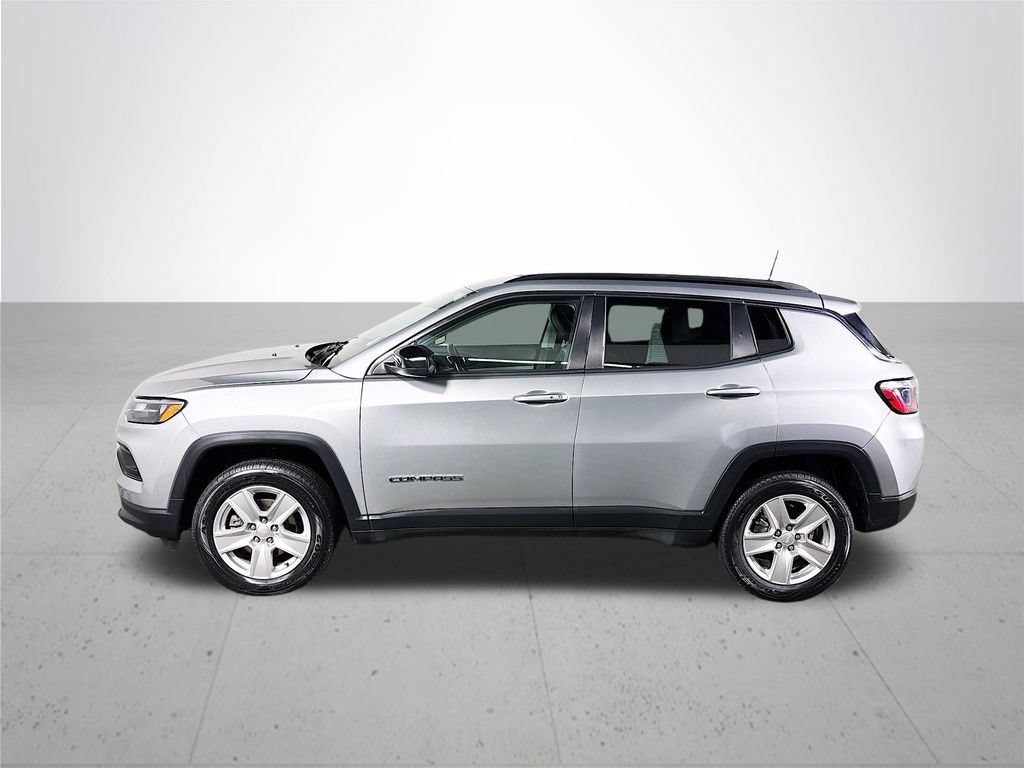 Used 2022 Jeep Compass Latitude w/ Convenience Group AWD/4WD image 9