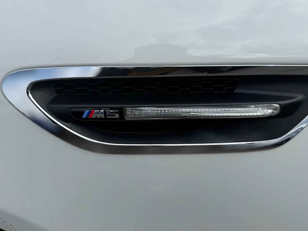 Used 2016 BMW M5 RWD image 10