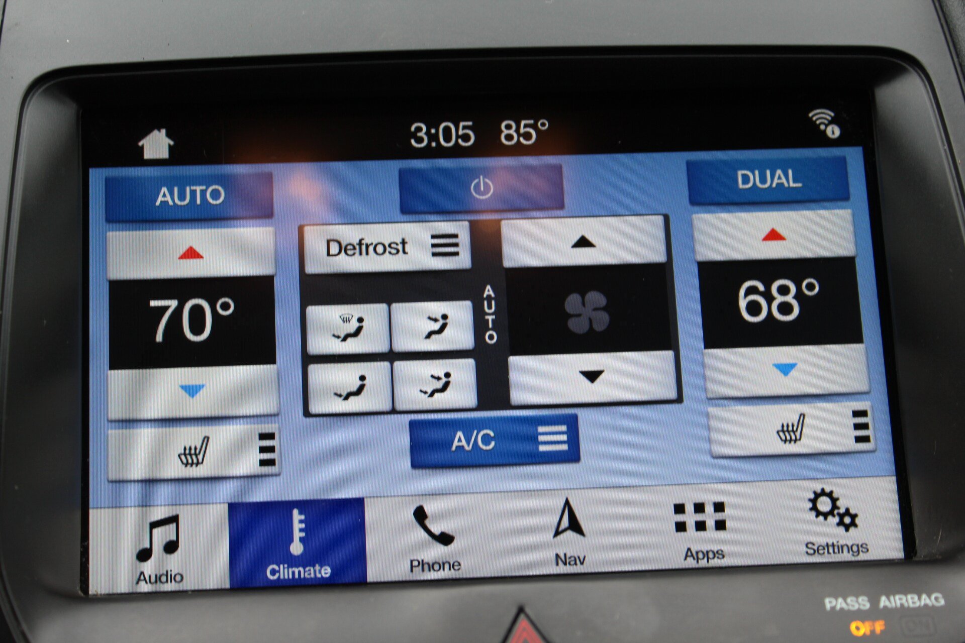 Used 2018 Ford Taurus SEL w/ Equipment Group 201A FWD image 36