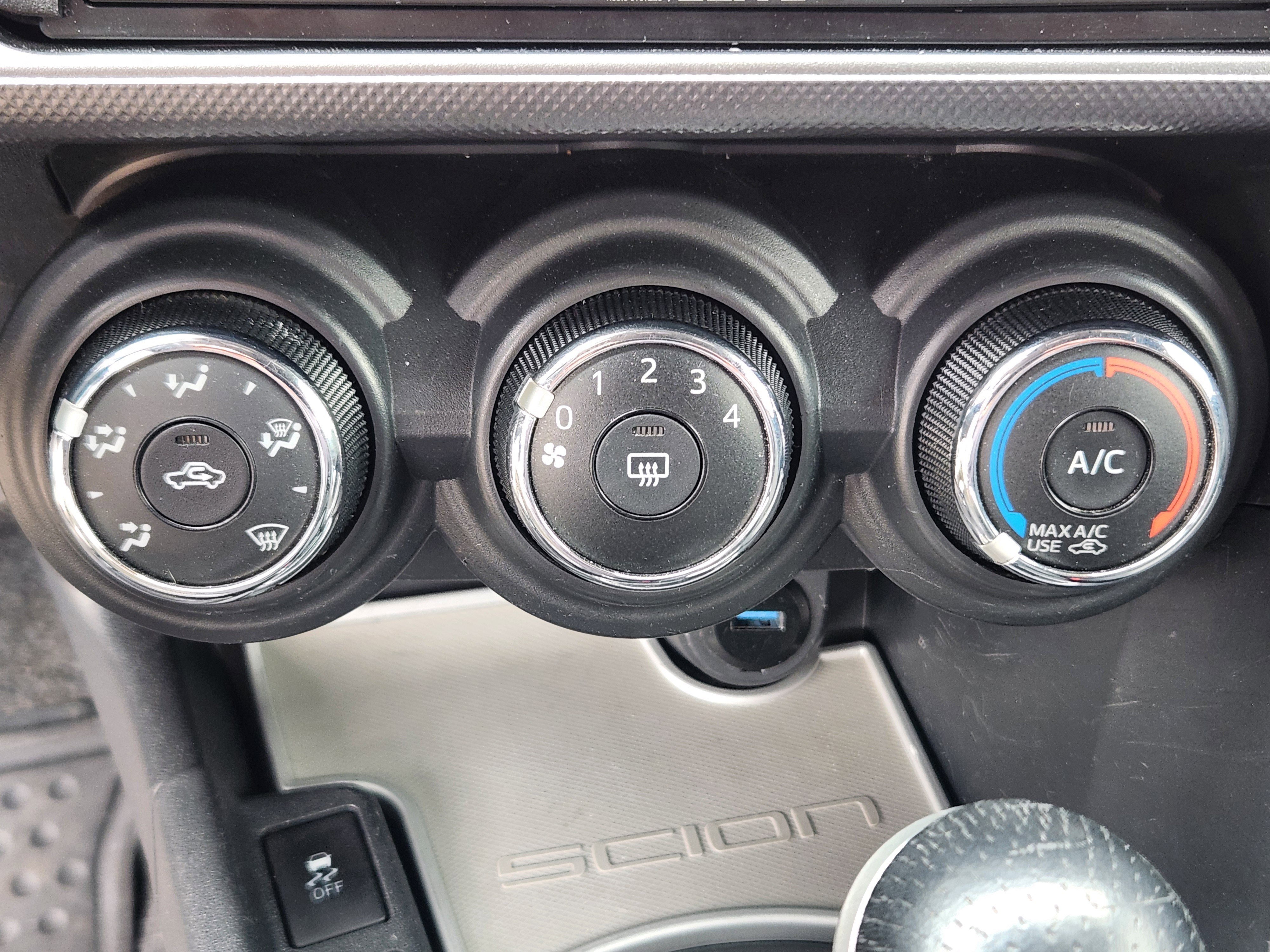 Used 2016 Scion tC image 13
