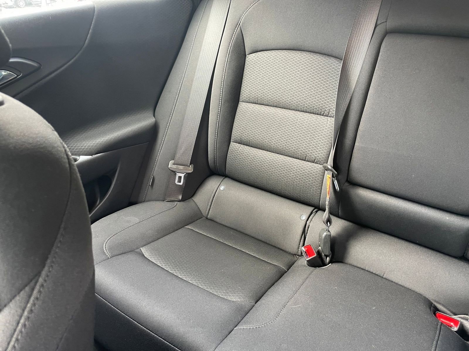 Used 2024 Chevrolet Malibu LT image 39