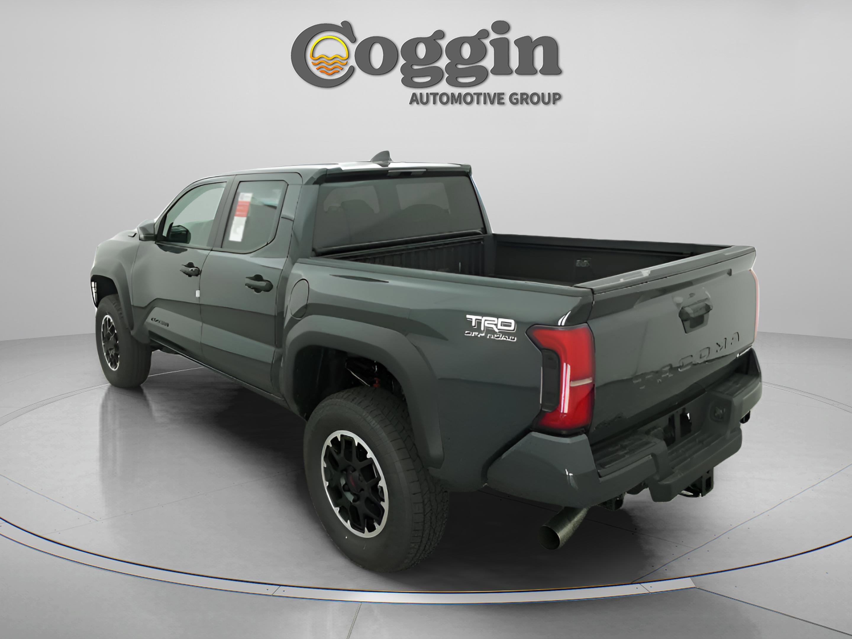 New 2025 Toyota Tacoma TRD Off-Road AWD/4WD image 10