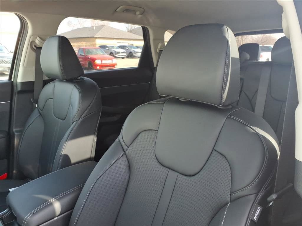 New 2026 Kia Sorento EX image 13