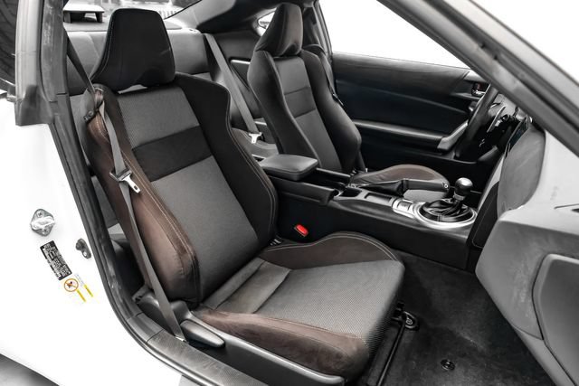 Used 2020 Toyota 86 RWD image 33