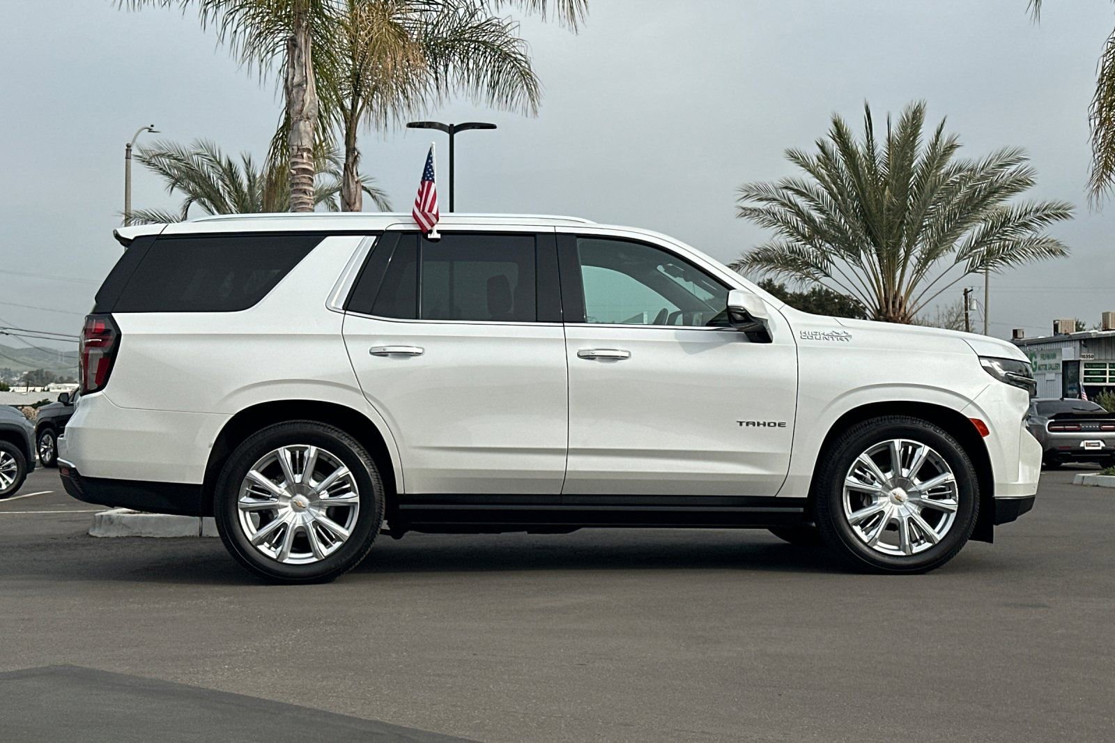 Used 2023 Chevrolet Tahoe High Country image 3