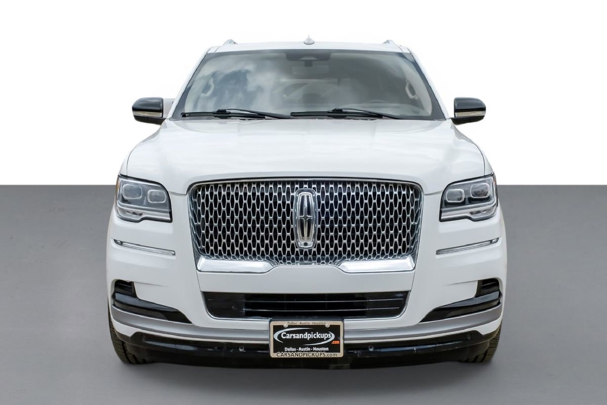 Used 2022 Lincoln Navigator L Reserve AWD/4WD image 3