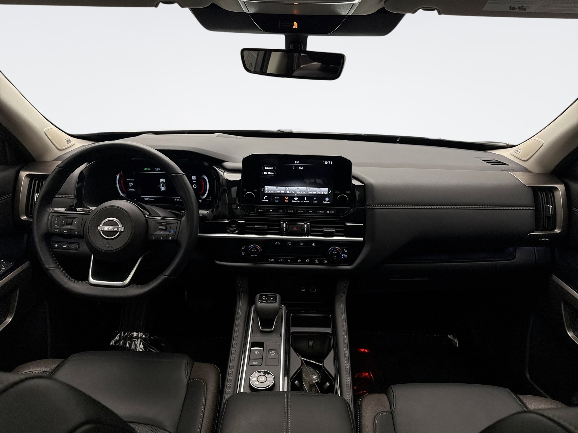 Used 2025 Nissan Pathfinder Platinum w/ Cargo Package image 14