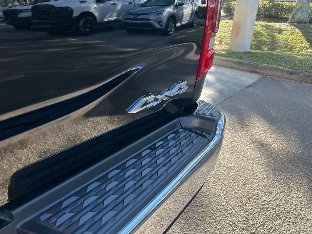 Used 2024 RAM 3500 Big Horn w/ Bed Utility Group image 22