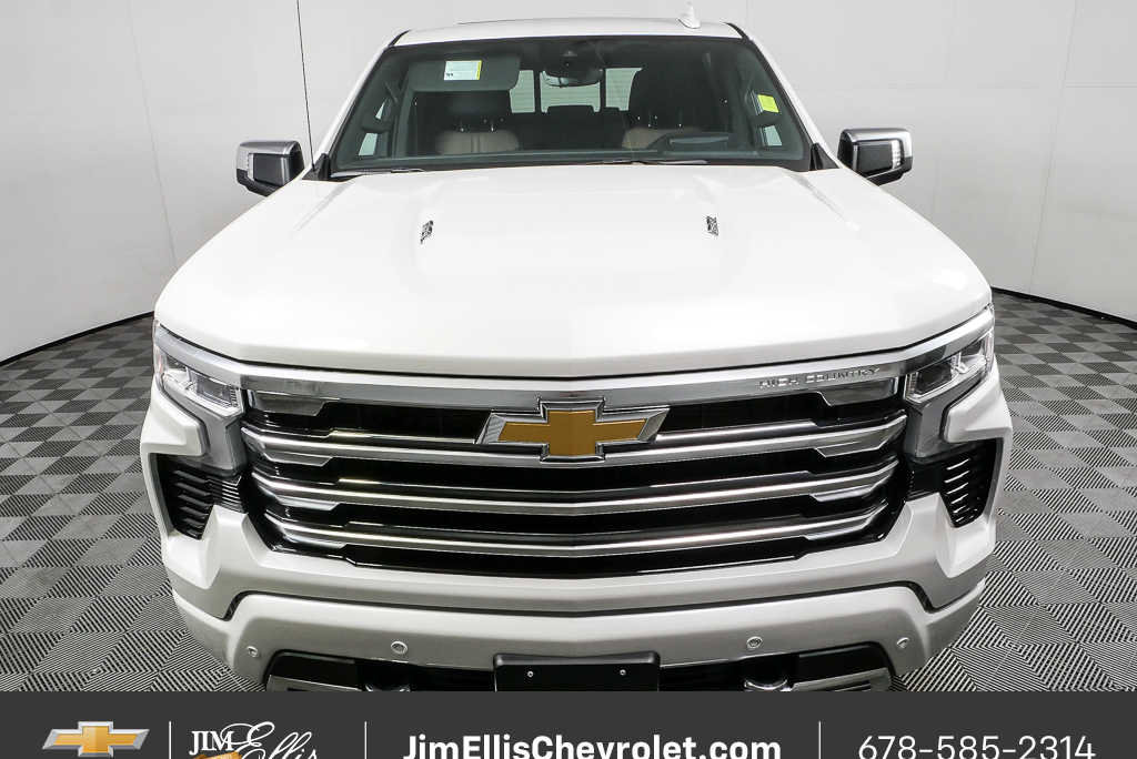 Used 2024 Chevrolet Silverado 1500 High Country w/ Technology Package AWD/4WD image 27