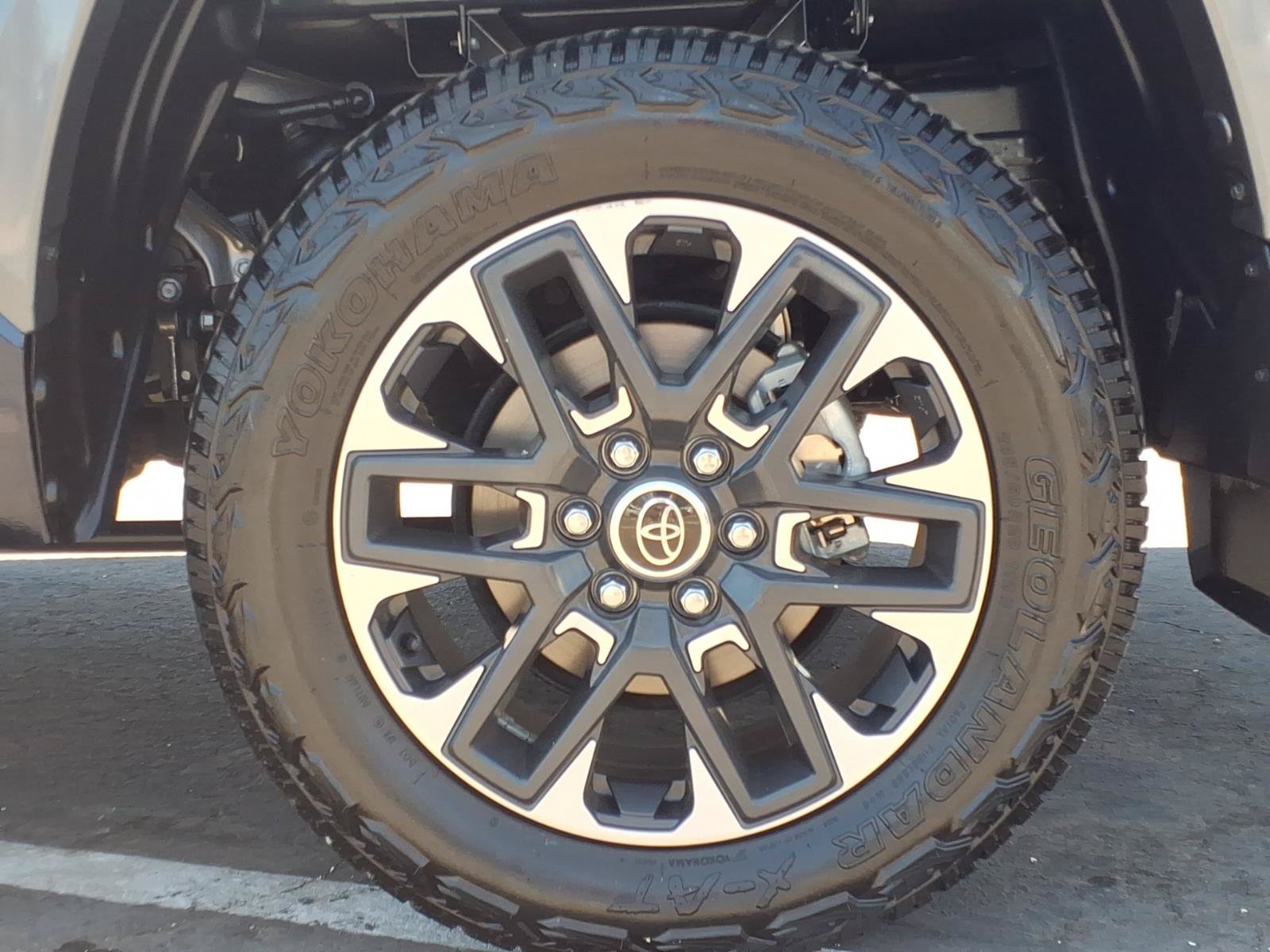 Used 2024 Toyota Tundra Limited AWD/4WD image 9