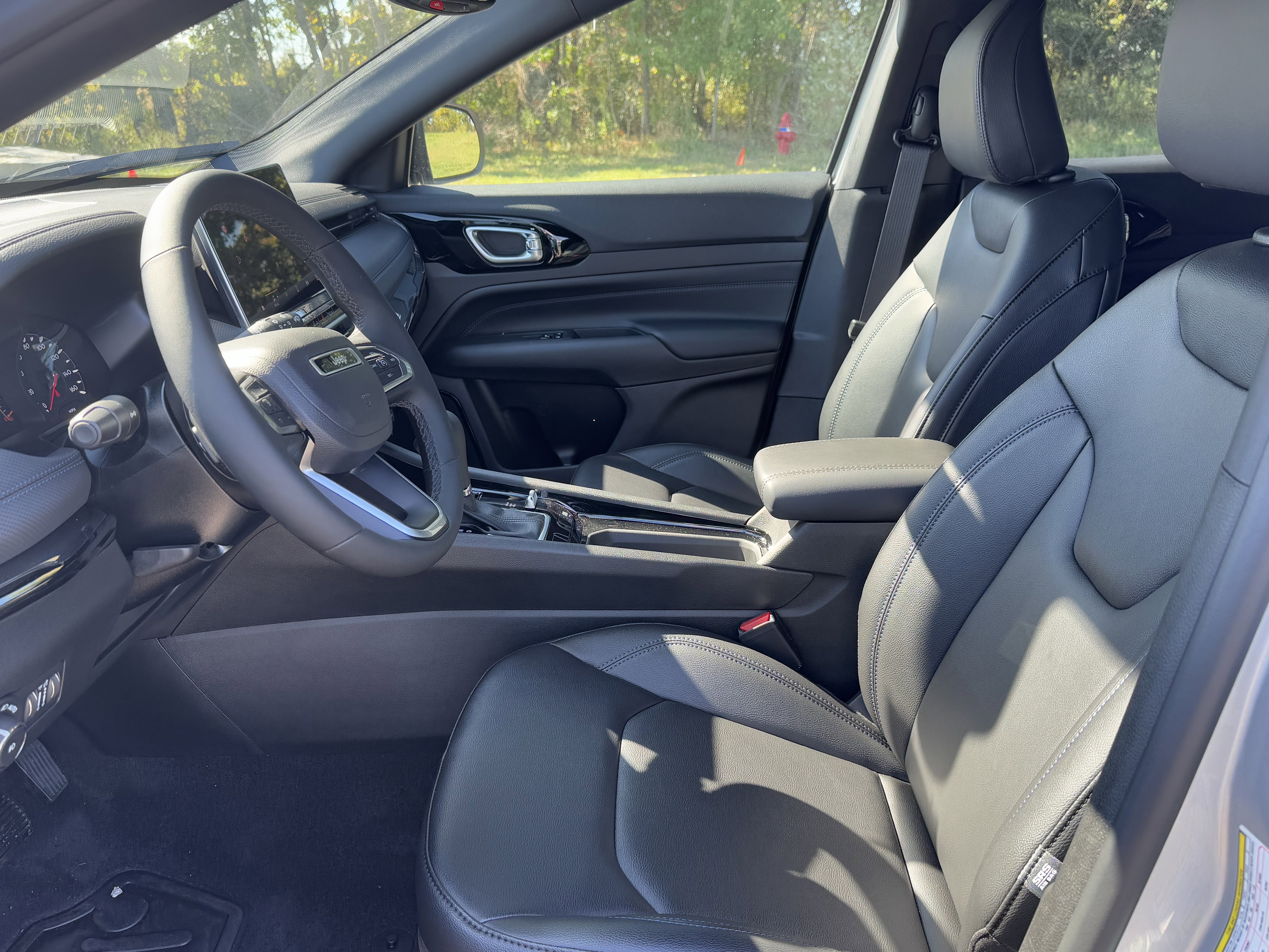 New 2026 Jeep Compass Limited image 13