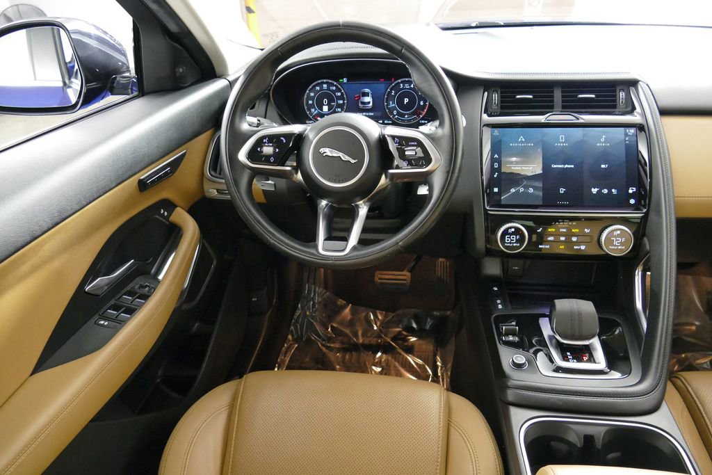 Used 2021 Jaguar E-PACE SE image 6