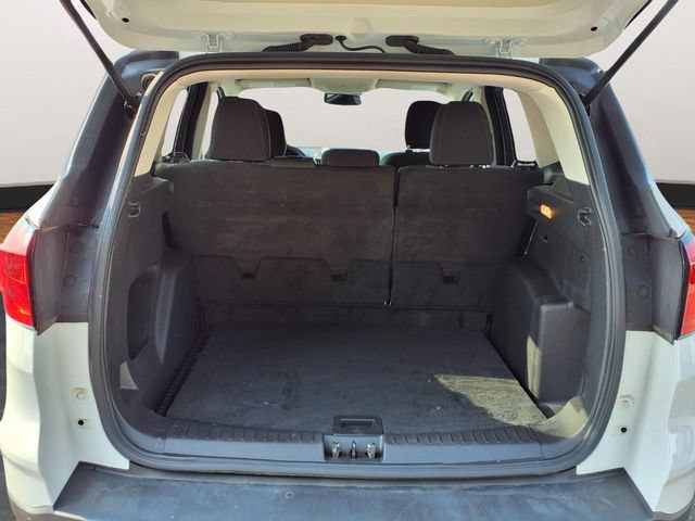 Used 2019 Ford Escape SE FWD image 21