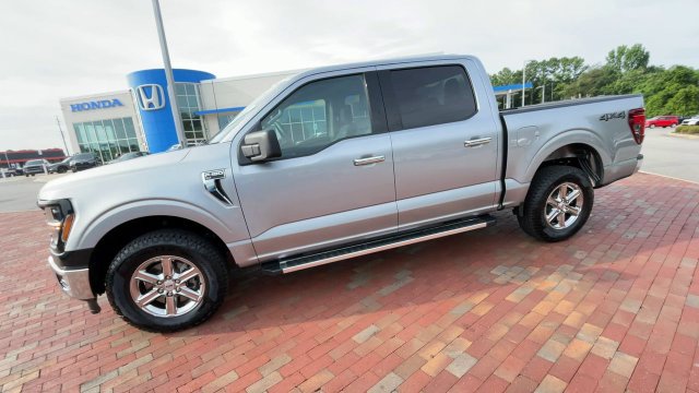 Used 2025 Ford F150 XLT w/ Equipment Group 301A Standard AWD/4WD image 6